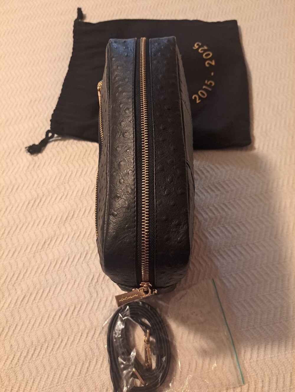 Pom Pom London Black Ostrich City Plus Like New Condition - Picture 4 of 5
